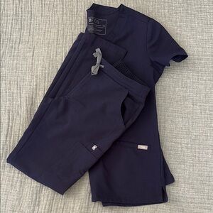 Figs Navy Blue Women's Scrub Set